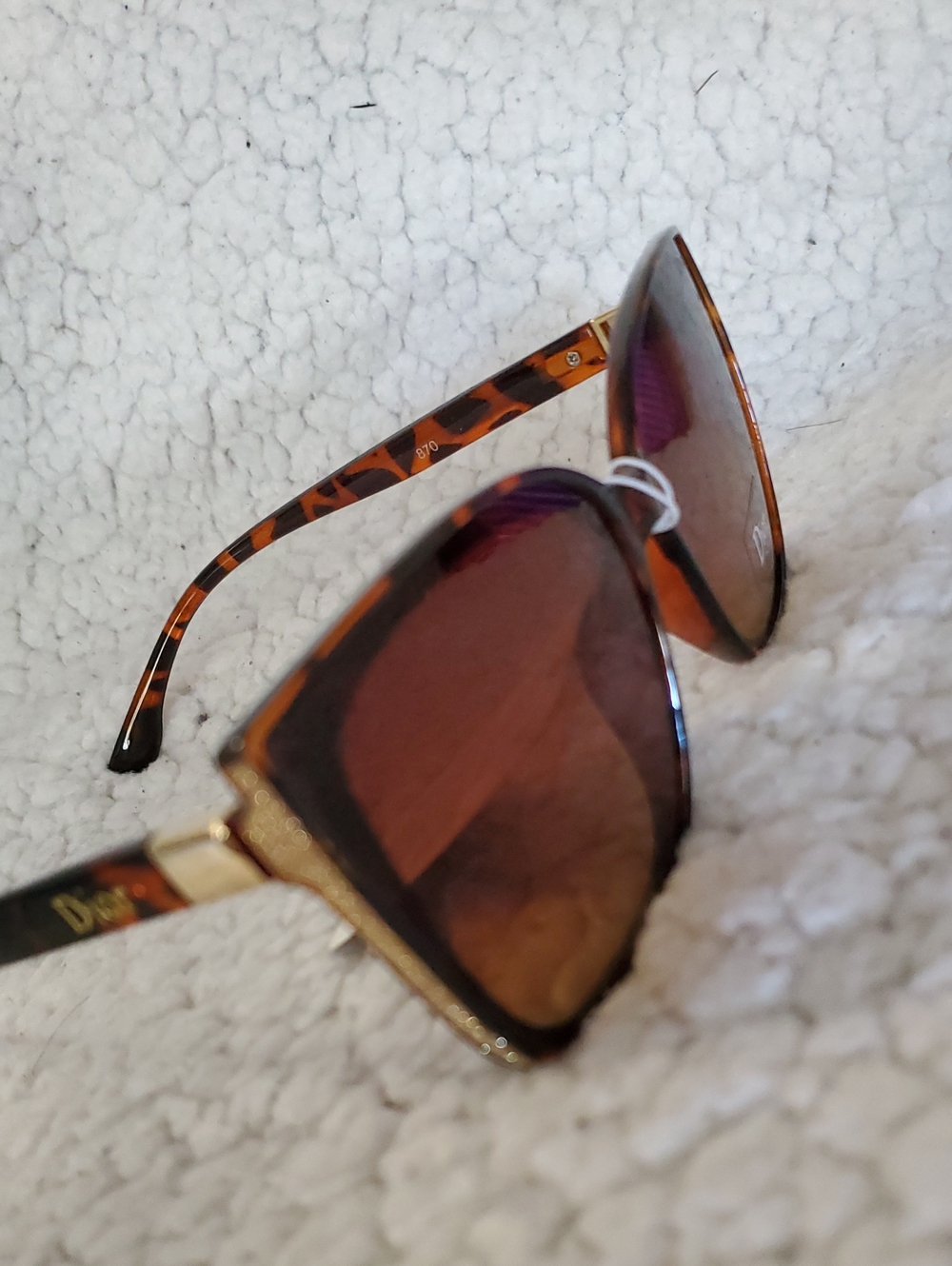 Dior Tortoiseshell Cat-Eye Sunglasses with Brown Gradient Lenses